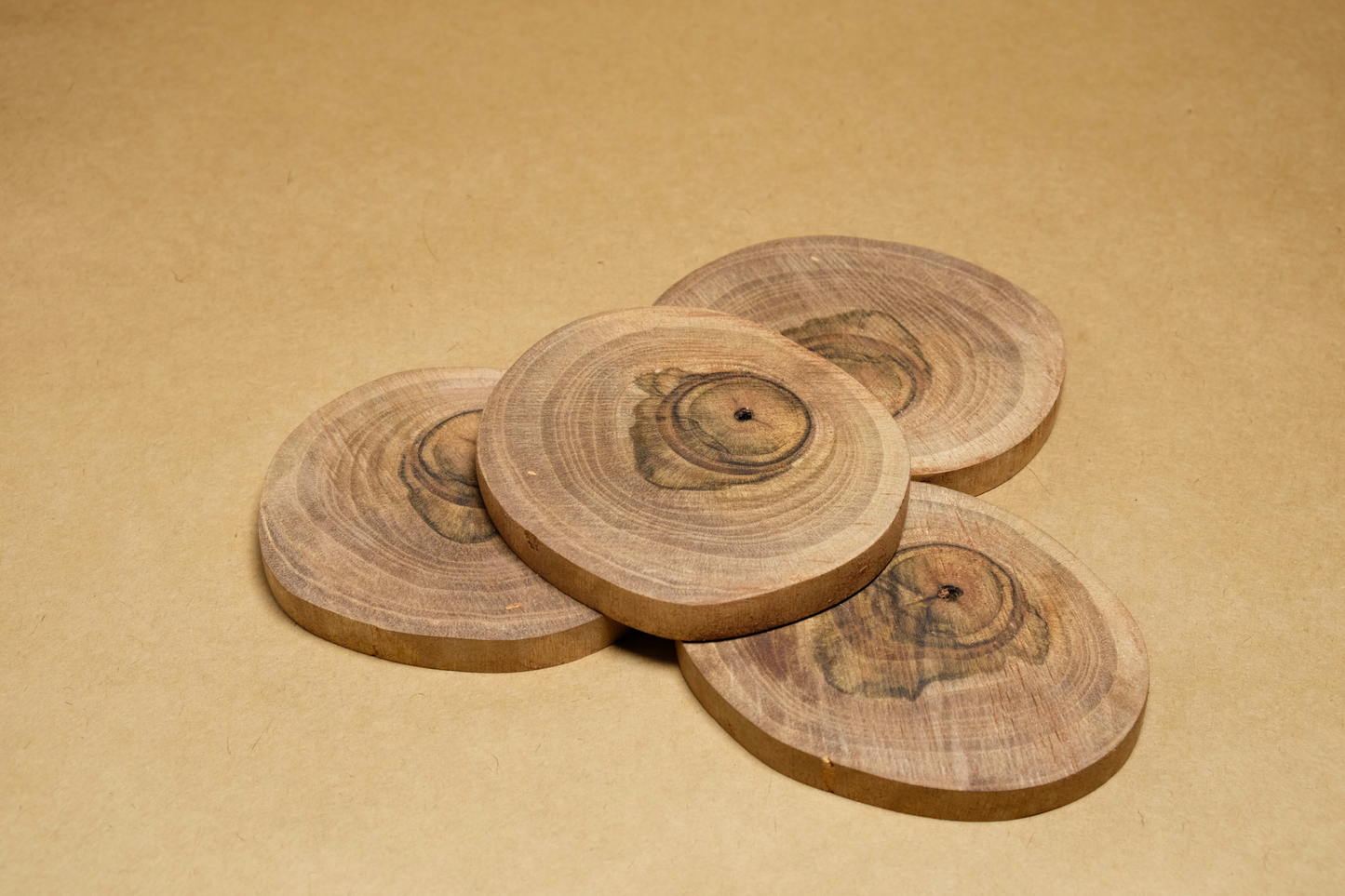 El İşçiliği Doğal Ceviz Bardak Altlığı Seti